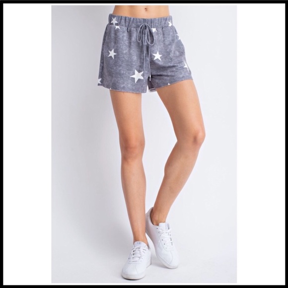 LAST 1! 🥰 Amazing French Terry 🌟 Star Shorts! - Picture 4 of 8